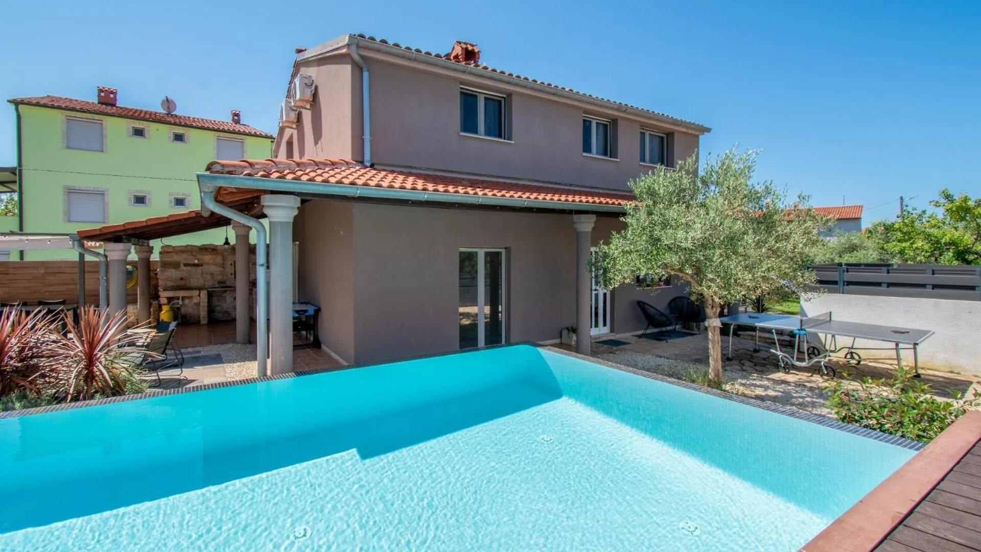 Villa Above In Medulin,Istria 克罗地亚